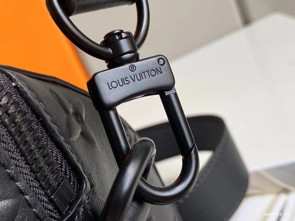 WIS KEEPALL CITY VUITTON LOUIS 0301